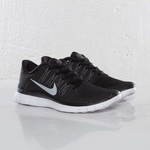 Nike | Black Free Runs | 6.5